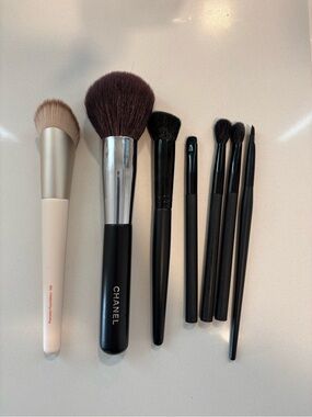 Lot of CHANEL Ulta Sephora e.l.f. and Japonésque Makeup Brushes